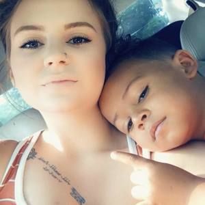 Meet your Posher, Halie